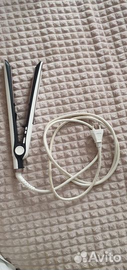 Выпрямитель для волос rowenta/утюжок для волос