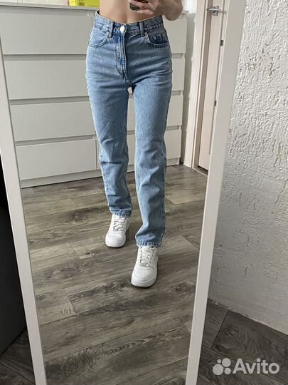 Джинсы