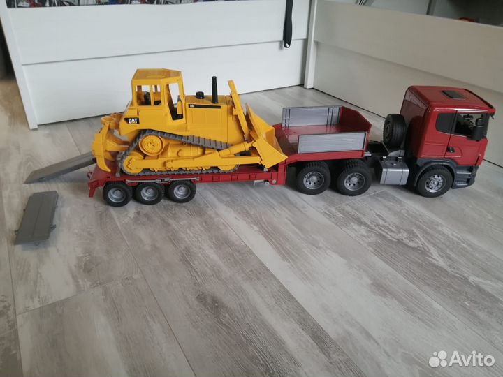 Экскаватор детский