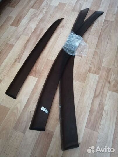 Японские оригинальные ветровики Tiida Latio