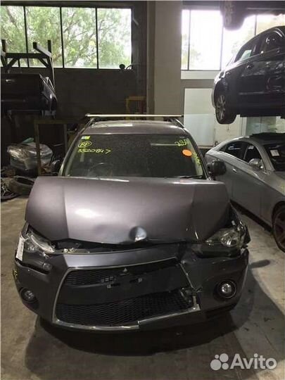 Разбор на запчасти Mitsubishi Outlander XL