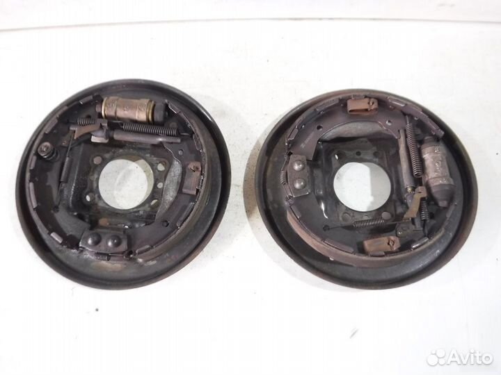 Щит опорный задний Hyundai Solaris II