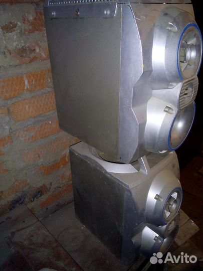 Два корпуса Samsung