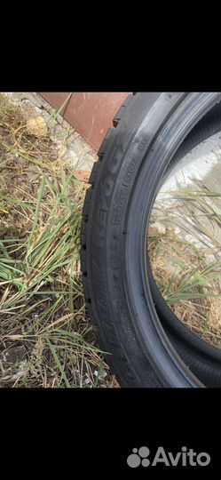 Bridgestone Blizzak Revo GZ 245/40 R18 30V