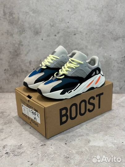Кроссовки Adidas Yeezy Boost 700 v2