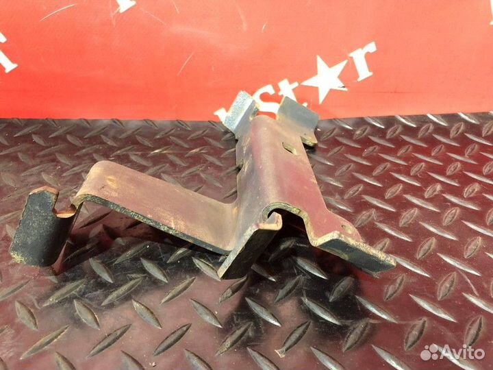 Кронштейн топливной проводки Daf XF105