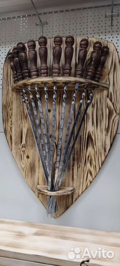 Деревянный щит с 10 Шампурами