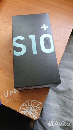 Samsung Galaxy S10+, 8/128 ГБ