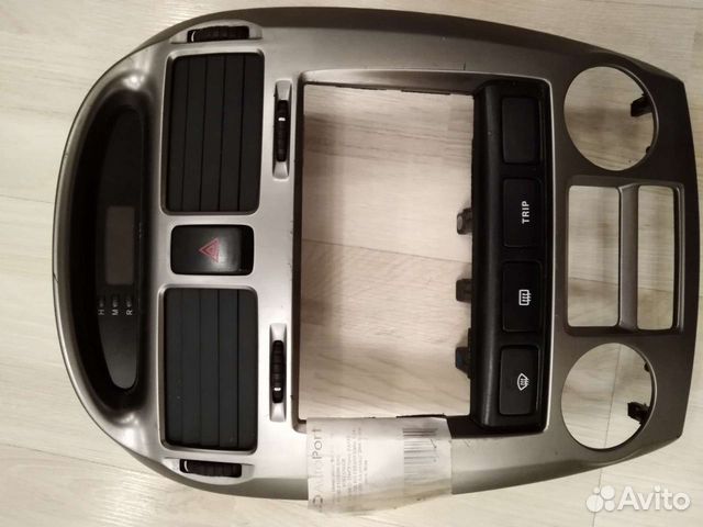 Декоративная панель на торпедо KIA cerato