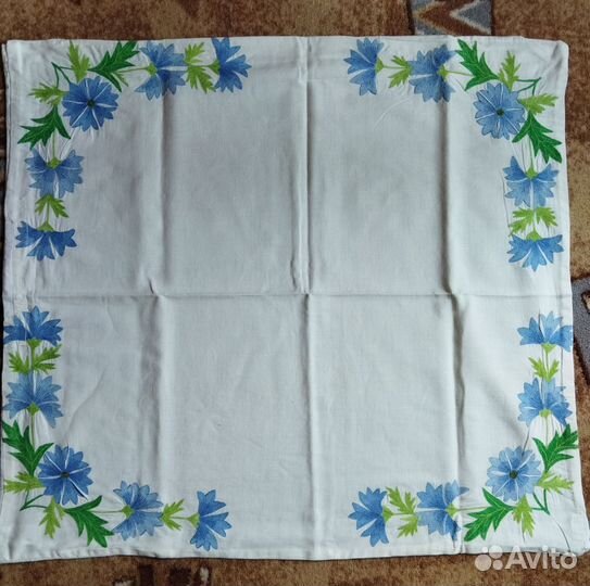 Покрывало на кровать вышитое