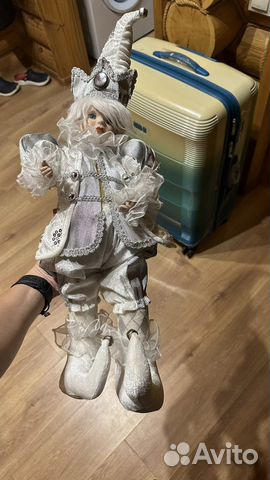 Кукла фарфоровая коллекционная