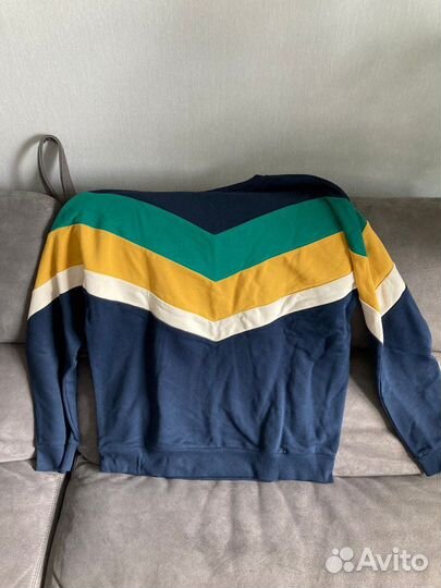 Свитшот Reserved