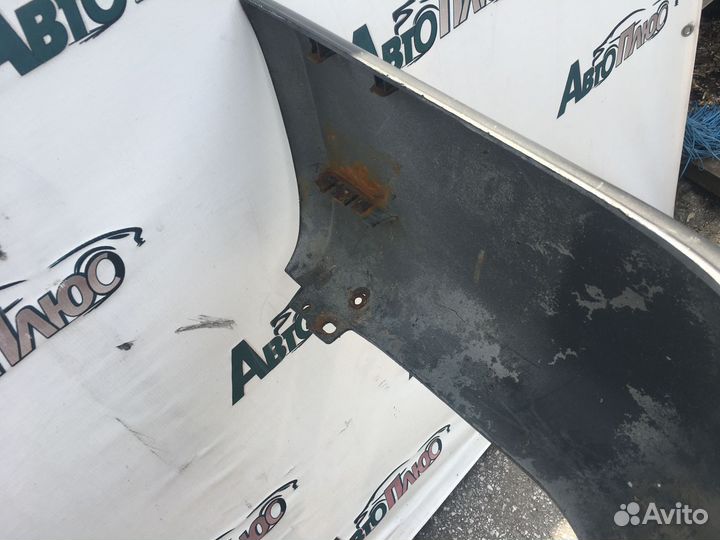 Задний бампер Opel Monterey