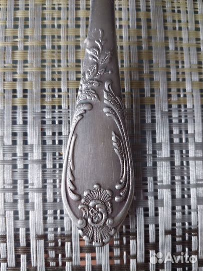 Набор столовых серебряных ложек