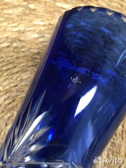 Ваза из цветного хрусталя
