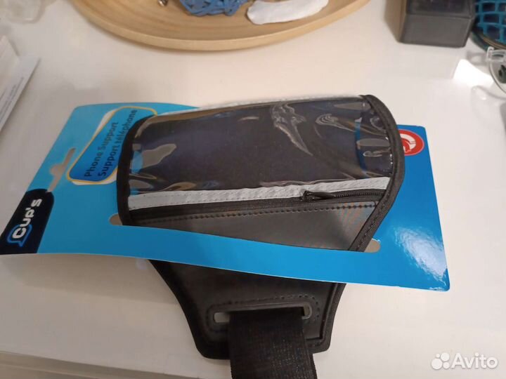 Чехол наручный для телефона новый