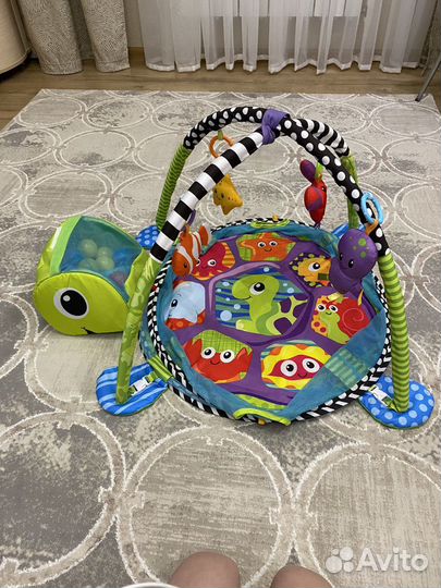 Развивающий коврик с шариками