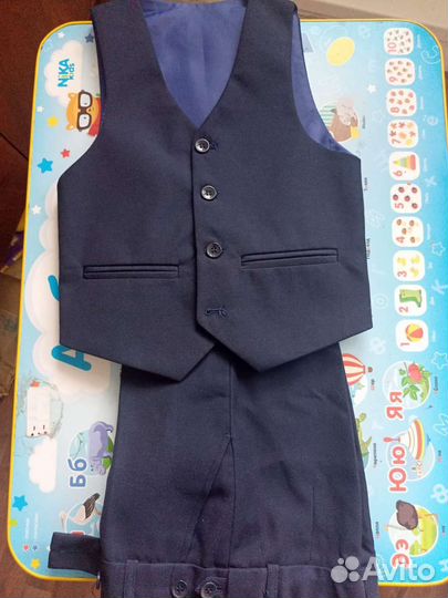 Школьный костюм