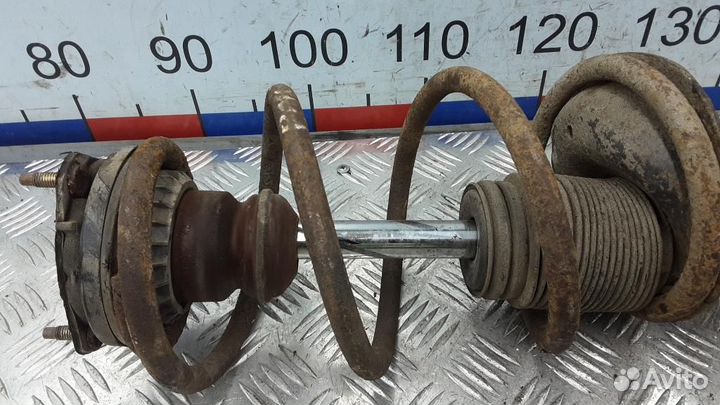 Стойка амортизатора переднего правого Ford Tourneo