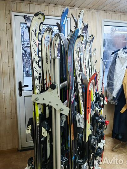 Прокат сноубордов и горных лыж