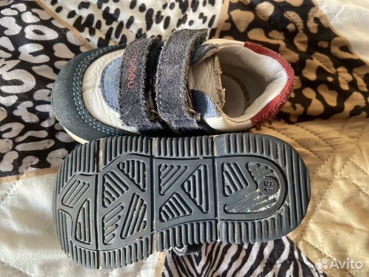 Кроссовки унисекс