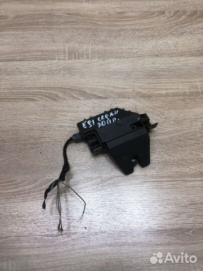 Замок багажника bmw 3 series e90