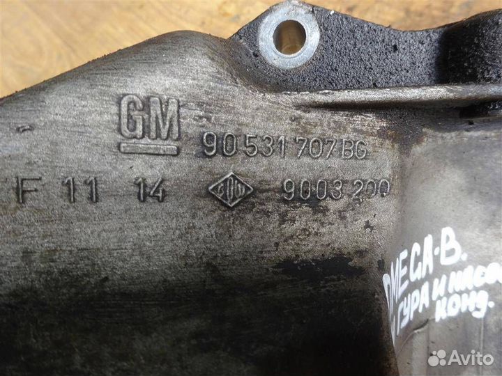 Кронштейн компрессора кондиционера Opel Omega B 1