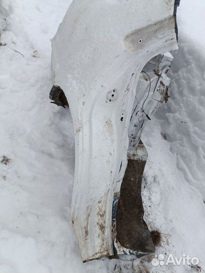 Крыло заднее правое Toyota Corolla CE 110 1996