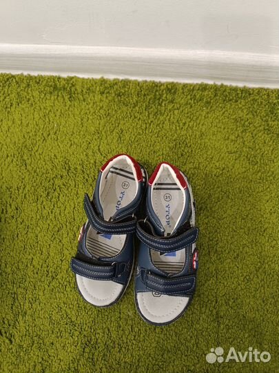 Сандалии для мальчика 31 размер новые