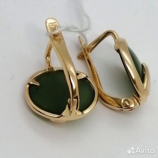 Серьги / 4,61г / Золото585 / нефрит