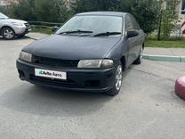 Mazda Familia 1.5 AT, 1998, битый, 356 000 км, с пробегом, цена 120 000 руб.