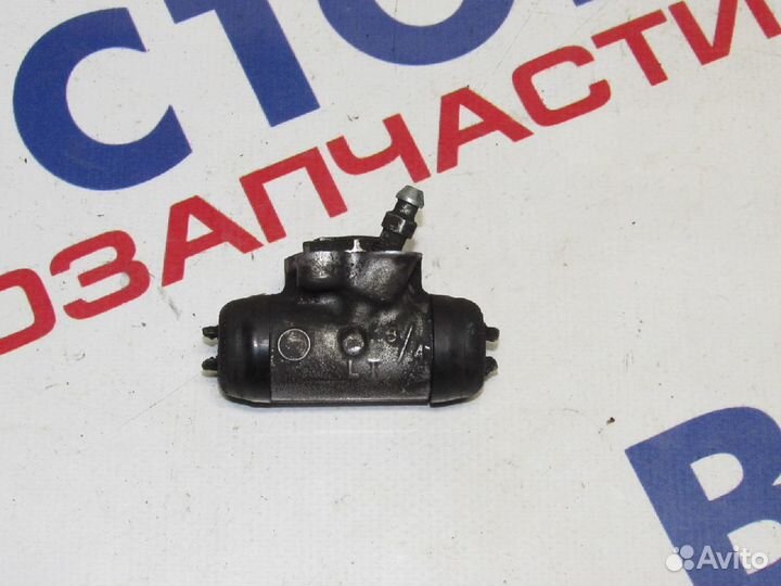 Цилиндр тормозной Зад Лево toyota premio ZZT240, N