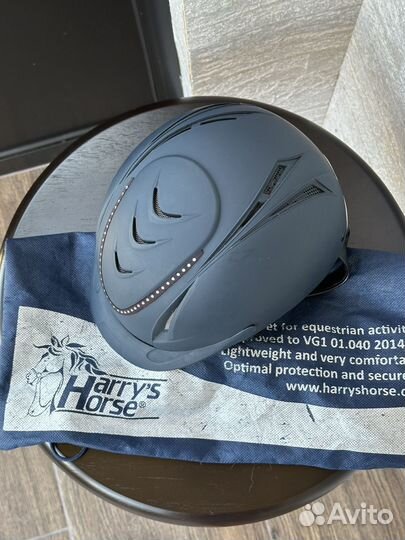 Шлем для верховой езды регулируемый