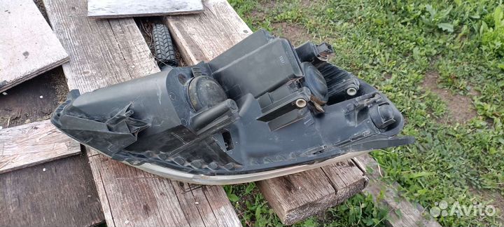 Передняя левая фара opel zafira b