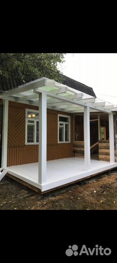 Плотник строитель