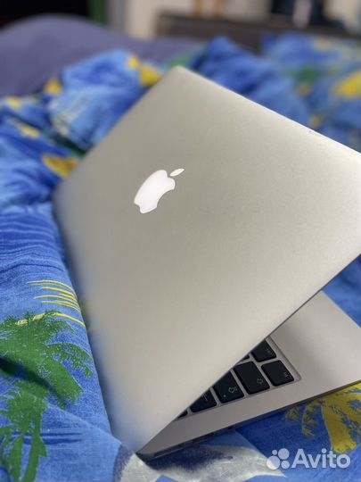 Apple MacBook Air 11 mid 2012