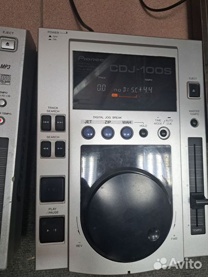 Pioneer cDJ 200