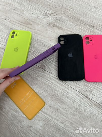 Чехлы на телефон iPhone 11