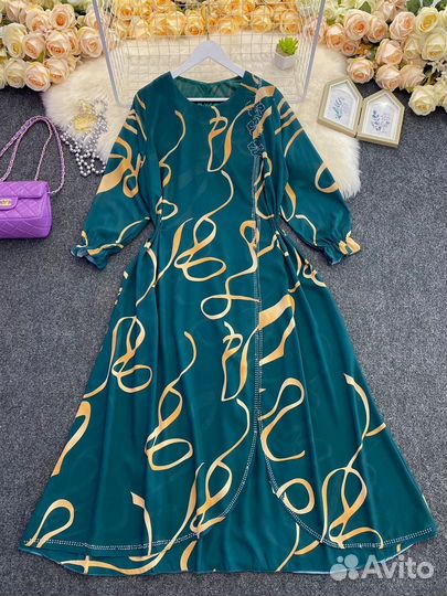 Нарядное женское платье больших размеров