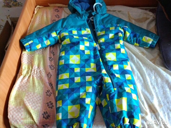 Детский зимний комбинезон 92 и куртку 86