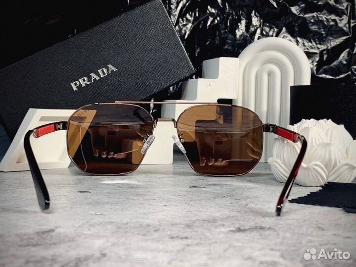 Очки Prada Aviator