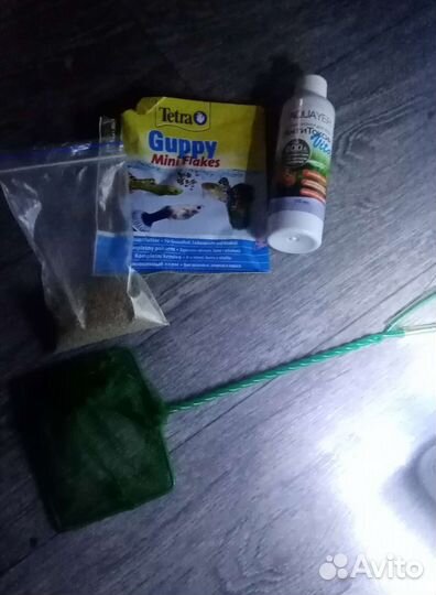 Аквариум с рыбками 9л