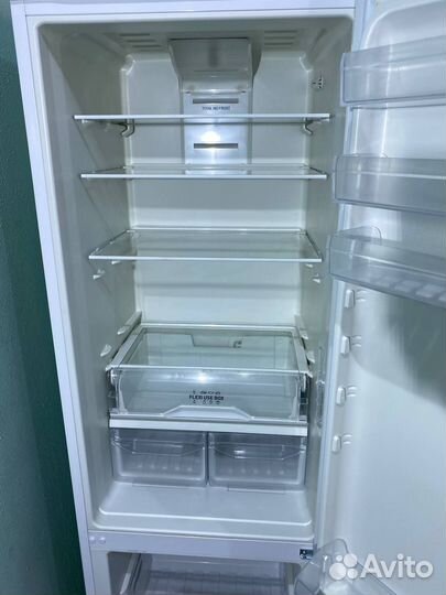 Холодильник Indesit