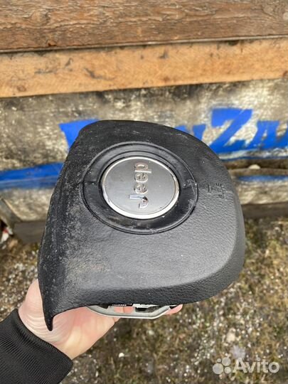 Подушка безопасности руля Jeep Grand Cherokee WK2