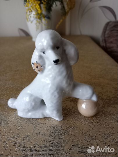 Фарфоровые статуэтки собак