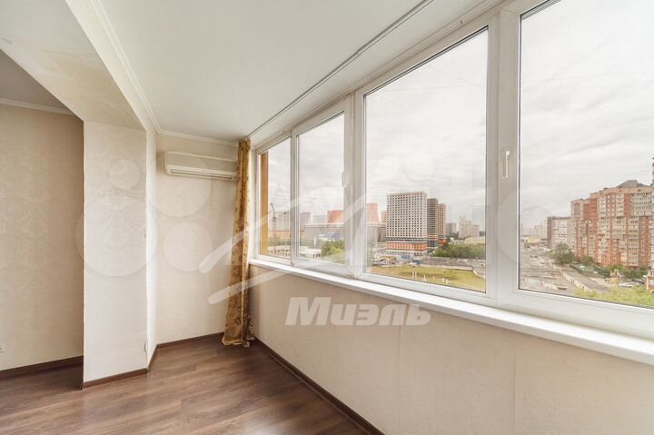 3-к. квартира, 108 м², 10/16 эт.