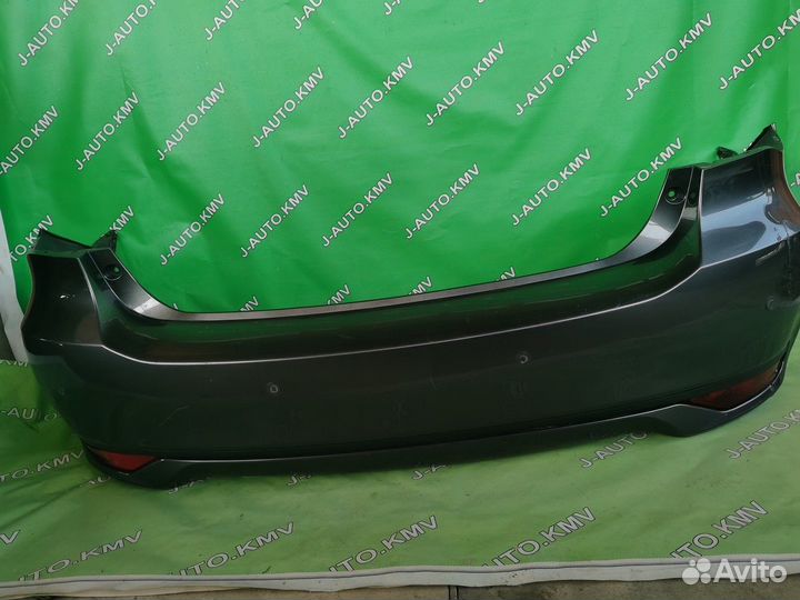 Бампер задний Toyota Avensis