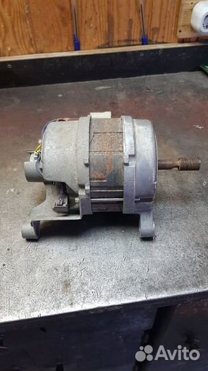 Двигататель (мотор) от стиральной машины