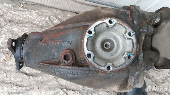 Редуктор заднего моста Mercedes-Benz W140