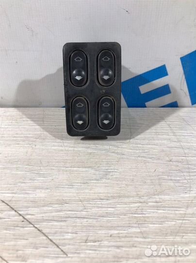Блок управления стеклоподъемниками ваз 2115 (1997